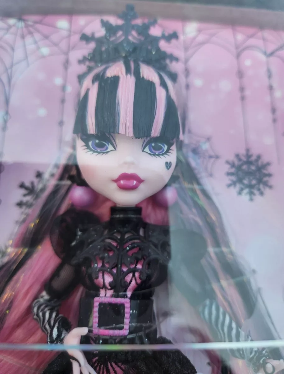 Monster High Howliday Draculaura Doll, Collectible Winter Edition, Pink &  Black Gown