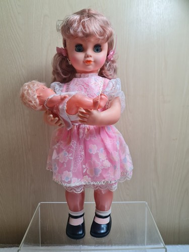 Vintage June And Judy Musical Rocking Wind Up Doll - Picture 2 of 14