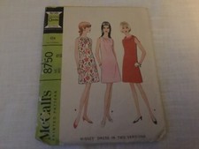 1967 McCALL'S 8750 - LADIES 60s SLEEVELESS DRESS PATTERN  Sz 12 A