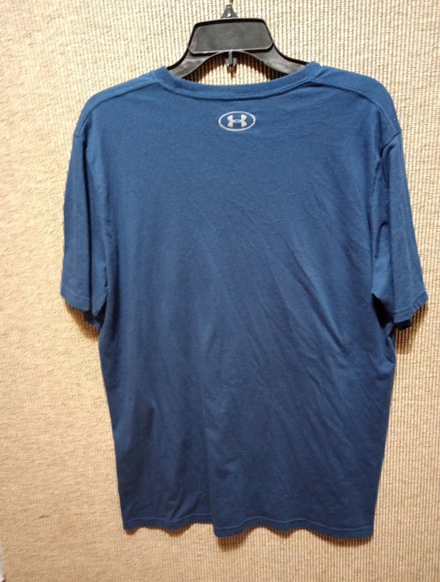 え　Under Armour HeatGear SM Loose シャツ Under Armour Men's HeatGear Loose Fit Graphic Shirt White L