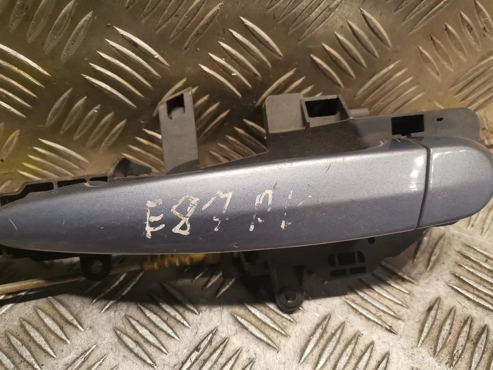 Manija exterior puerta delantera izquierda bmw 1 e87 120 i Foto 2 de 4