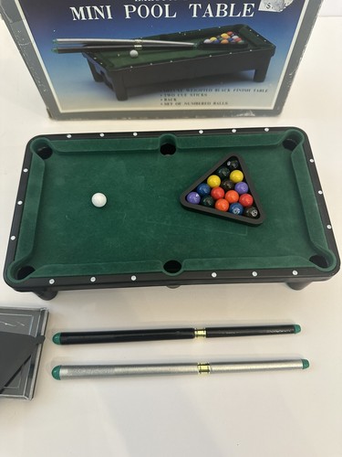 Vintage Executive Pool Table Billiards Mini Games Set Has Damage And Repairs - Picture 2 of 5