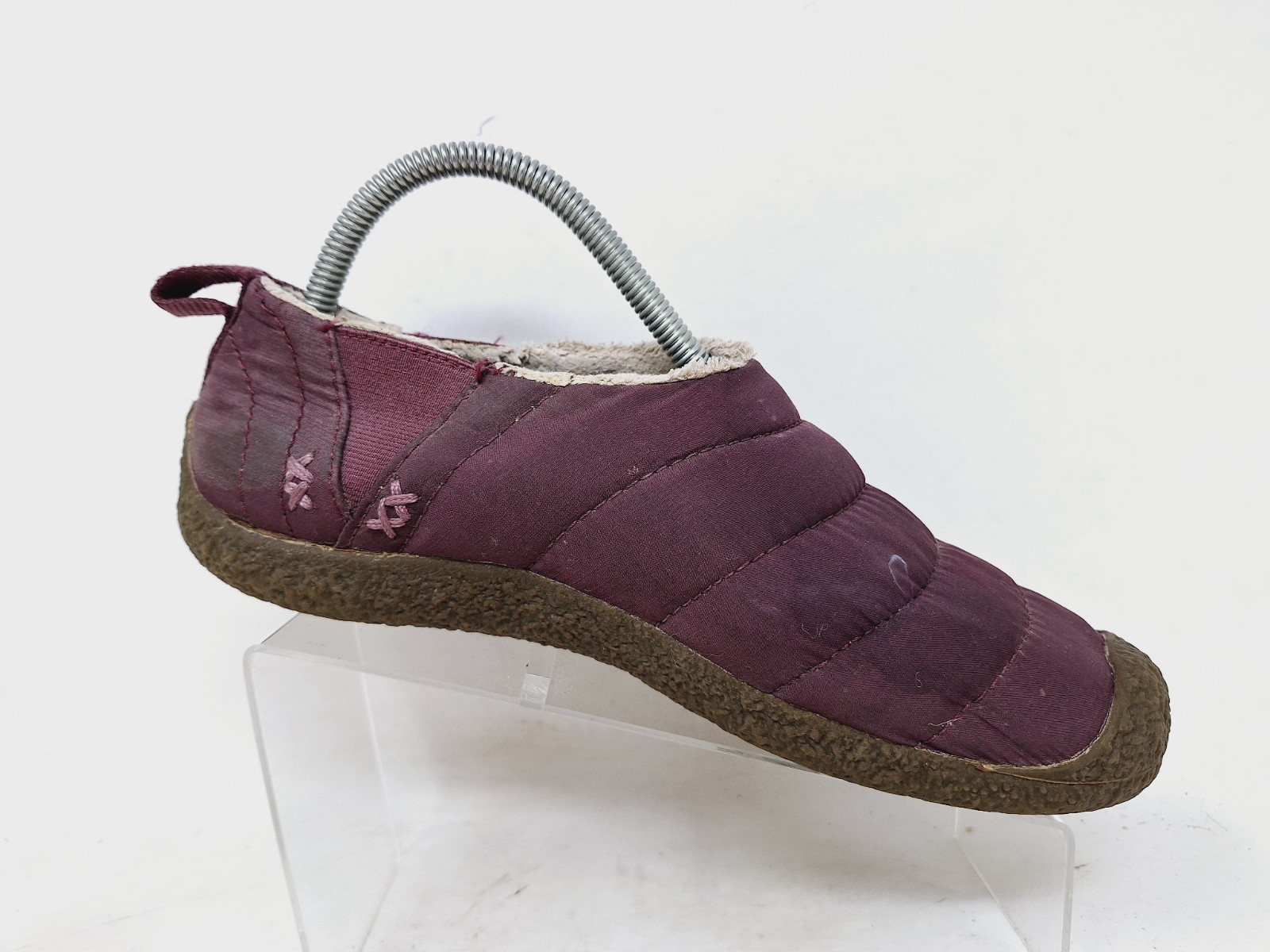 Scarpe ciabatte Keen donna Howser taglia 8 viola slip on foderate in pelliccia di mulo isolate