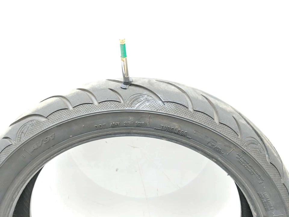 Neumático rueda delantera Yamaha Stratoliner XV1900 09 AVON COBRA CROMO 130/70-18 Foto 3 de 4