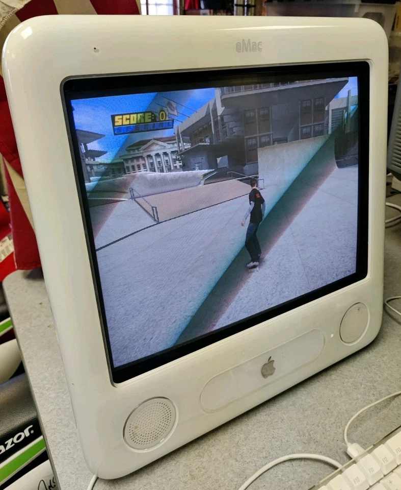 2003 Apple eMac A1002 1GHz G4 1GB RAM 17” All In One PC *TESTED-WORKING-READ* - Image 2 of 4