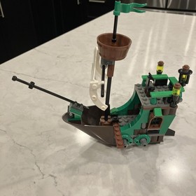 LEGO SpongeBob: Flying Dutchman Pirate Ship 3827,  w Mini Figs - Missing Island