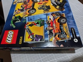 LEGO DC Comics Super Heroes: Batmobile and the Two-Face Chase )FREE SHIPPING!!!!