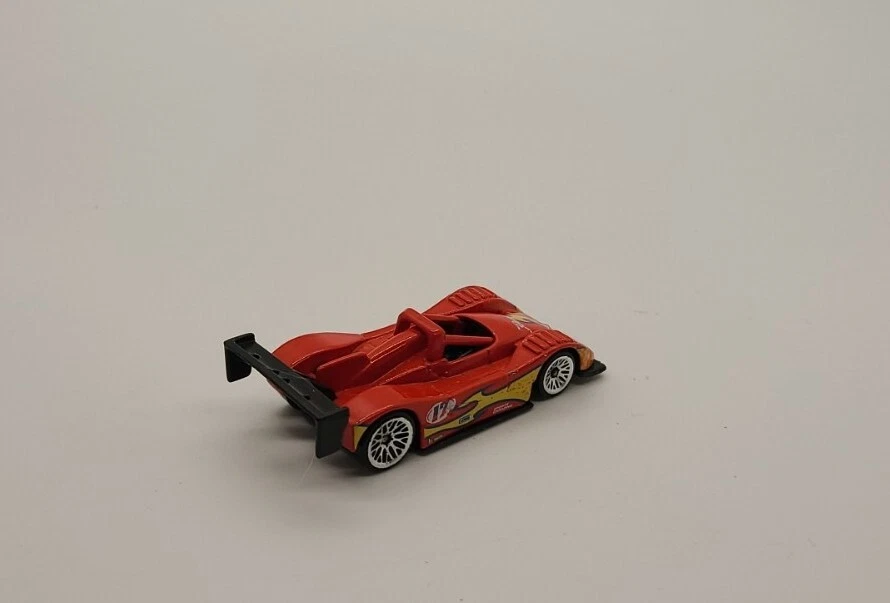 1999 MATTEL HOT WHEELS 2000 FIRST EDITION FERRARI 333 SP #11 OF 36 (RED) - Image 4 of 4