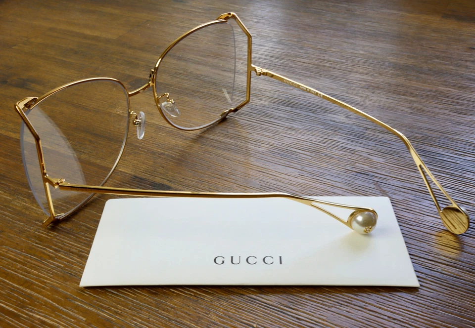 Gucci GG0252S 001 63mm Butterfly Sunglasses in Gold/Clear Lens with Velvet case - Image 3 of 4