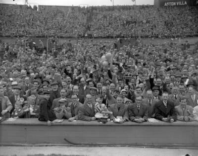 Section Of The 100 000 Crowd At Wembley For The Cup Final 1957 Old Photo