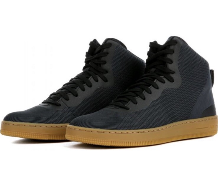 SAOLA Nike Mens PRO Stepper Running size 11 Black With Gum Sole