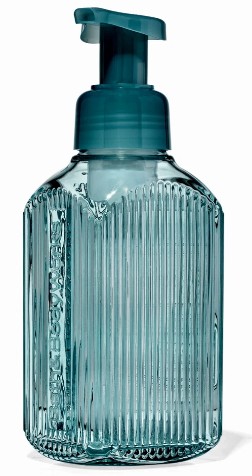 Bath & Body Works 绿色蓝绿色玻璃温和清洁发泡手皂分装器 — 第 2/4 张图片