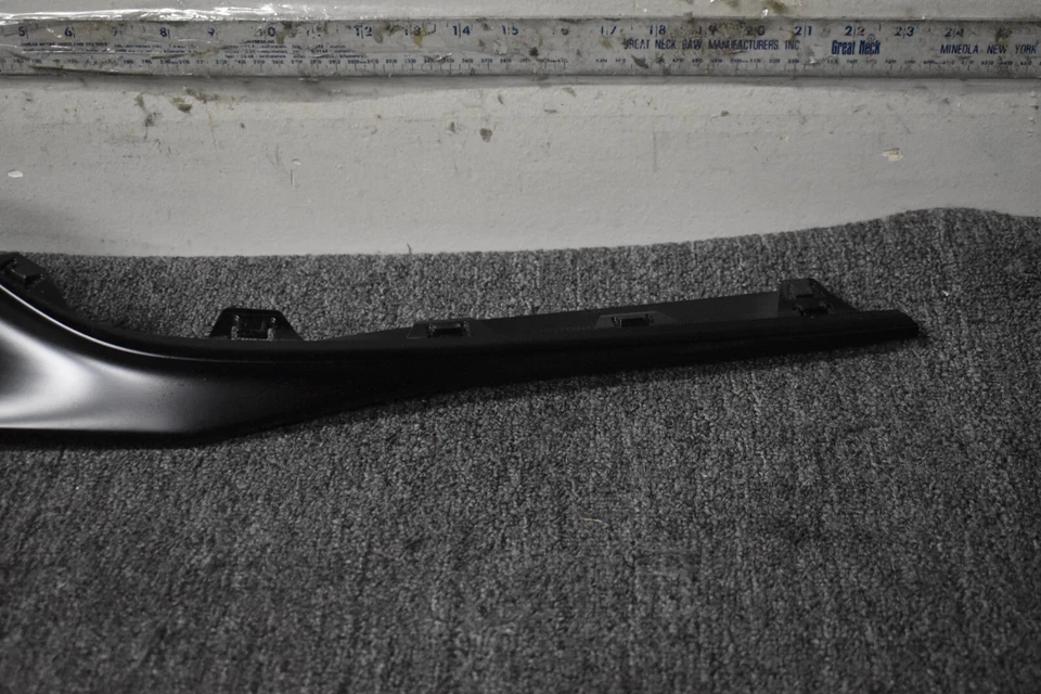 BMW 325I PARACHOQUES MOLDURA FÁBRICA OEM Foto 3 de 4