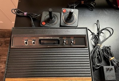 Atari 2600 Video Computer System VCS Console with 2 Controllers Tested Working