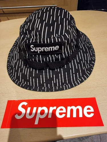 SUPREME MILITAIRE BOONIE GOUTTE DE PLUIE NOIRE S/M FW24 CHAPEAU SEAU