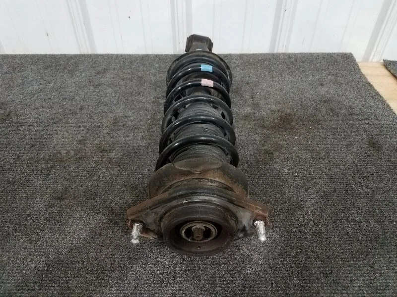 Conjunto de puntal trasero derecho pasajero Subaru Impreza WRX 2008-10 Foto 3 de 4