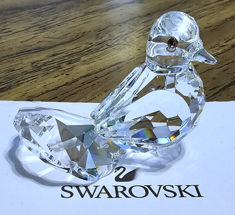 🕊️ Swarovski Crystal "Feathered Friends", Dove Pigeon Figurine, Pink Eyes, NIB