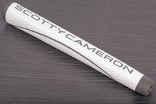 Scotty Cameron Putter Grip Midsize Whte or Black Used Mint Condition Scotty Cameron Putter Grip Midsize Whte or Black Used Mint Condition - Image 1