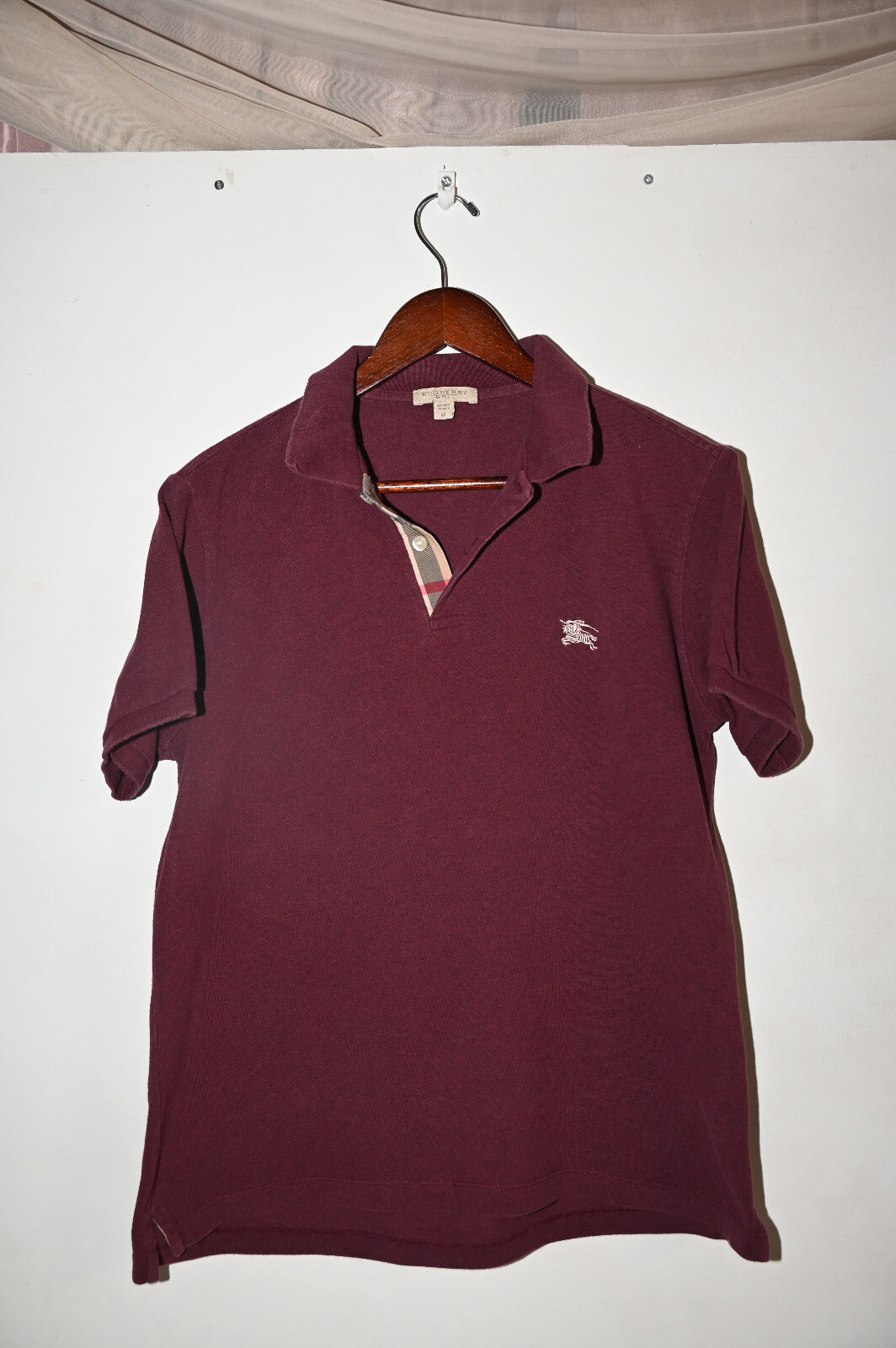 Burberry Brit Medium Collar T-Shirt Check Description for Sizing