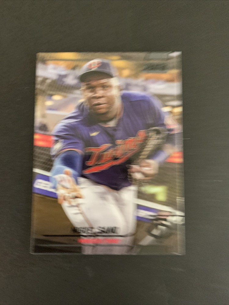 2022 Topps Stadium Club - Black Foil #241 Minnesota Twins
