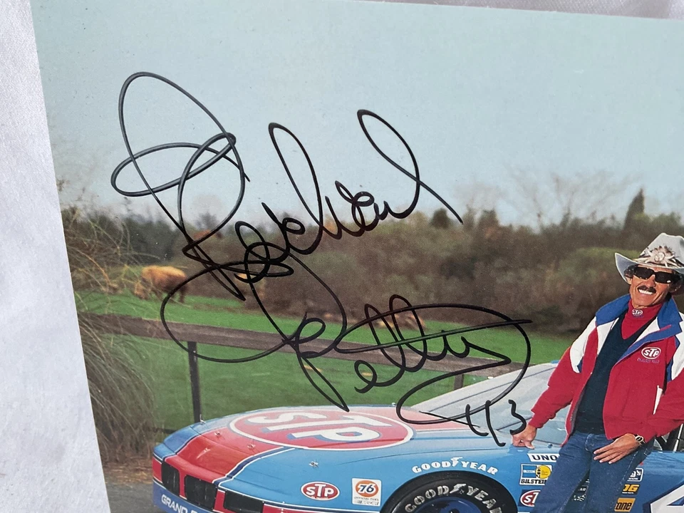 NASCAR RICHARD PETTY SIGNED HERO CARD - Image 2 of 3