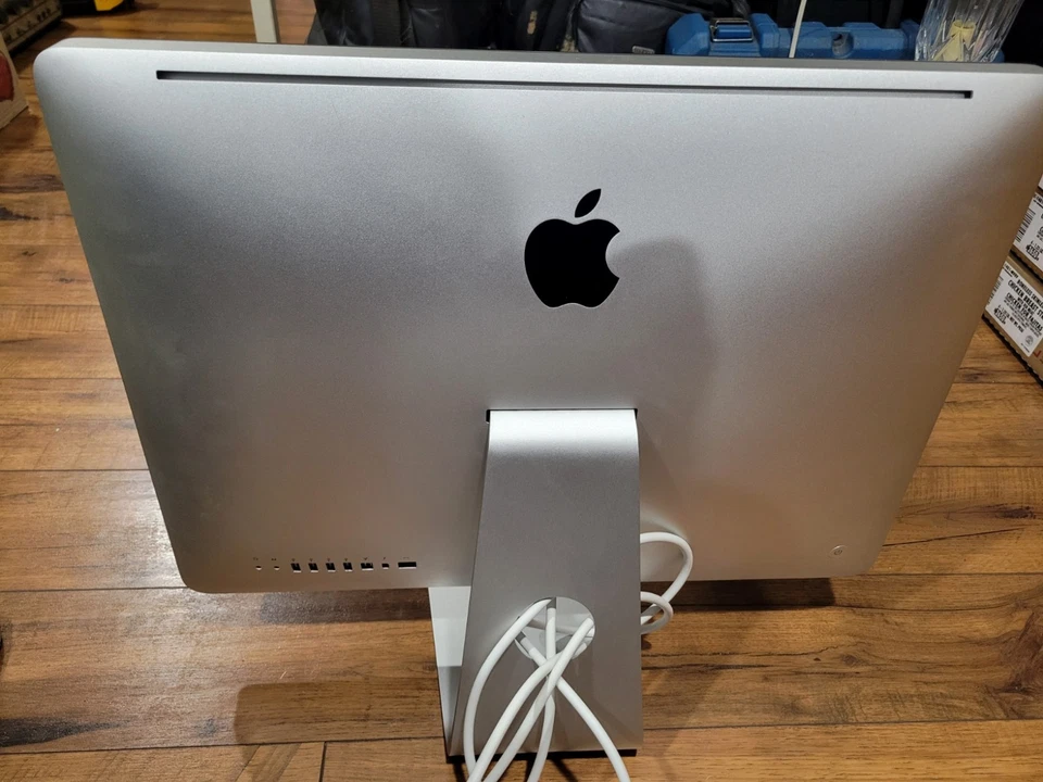 Apple iMac A1311 21.5" Intel Core i5 2.5GHz 4GB RAM 500GB HDD All in One Desktop - Image 2 of 4