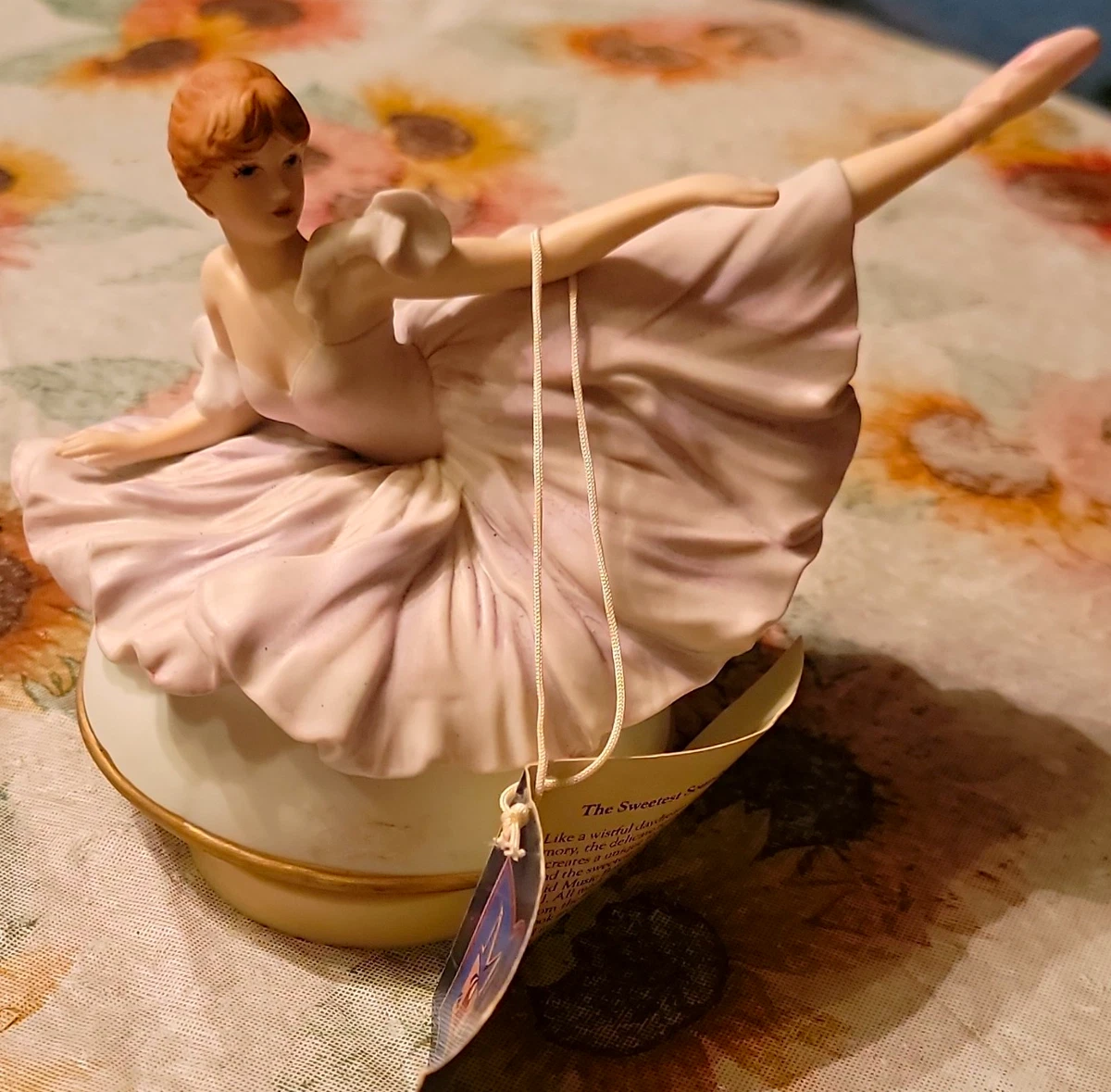 Schmid Music Box Indiana Collectible Music Boxes (1940-1970) for