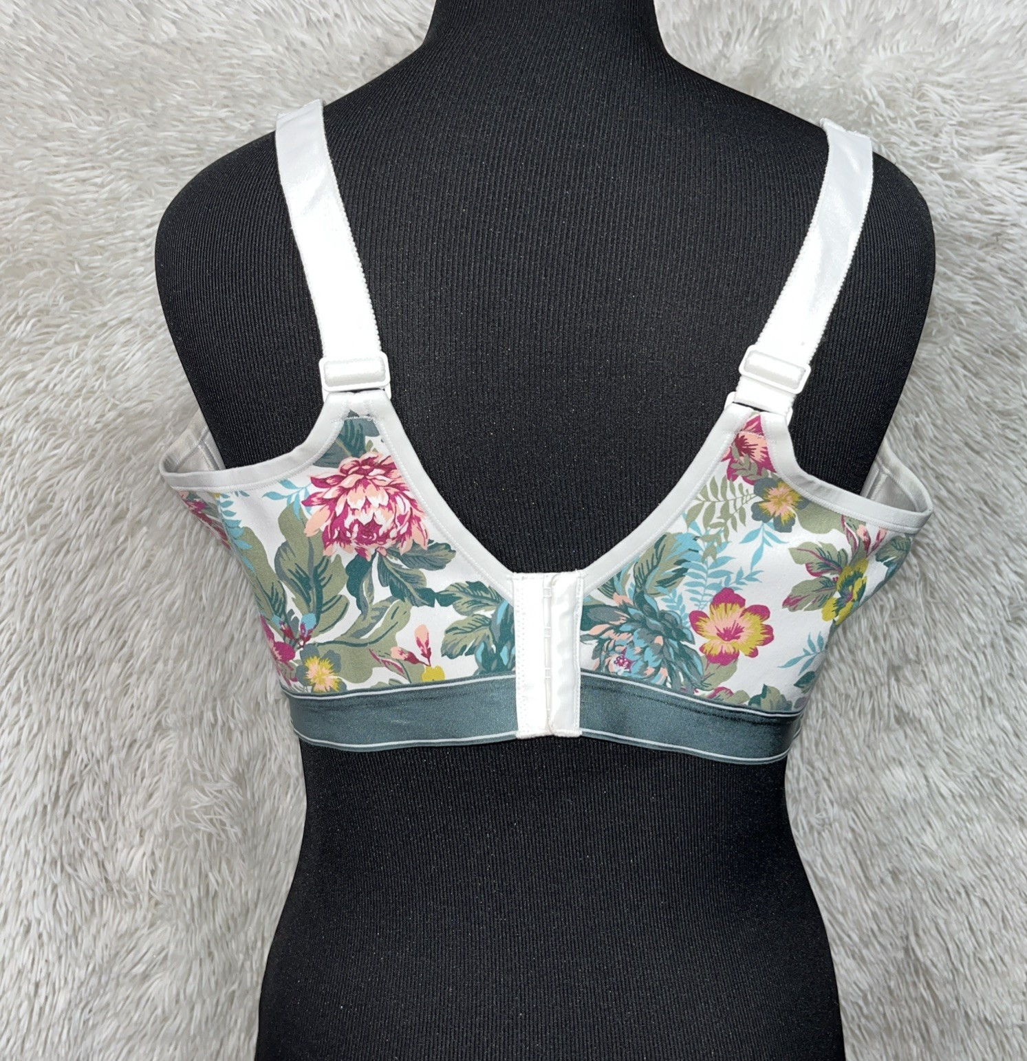 Cacique Lightly Lined Full Coverage Wireless Bra … - image 9