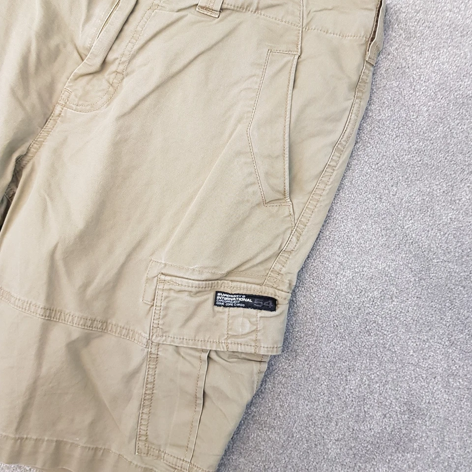 Shorts masculino Superdry 36 bege núcleo de carga utilitário paraquedista militar combate W36 - Imagem 2 de 4