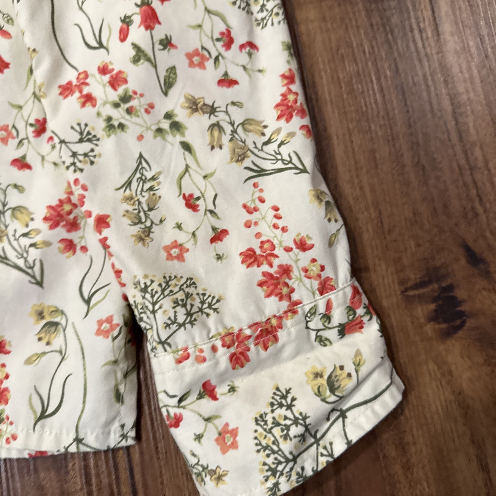 White Stag Women's Cream Floral Print Button Up Long Sleeve Shirt M