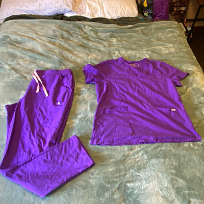 FIGS Technical Collection Unisex Purple Solid Scrub Set Top XL & Pants Large