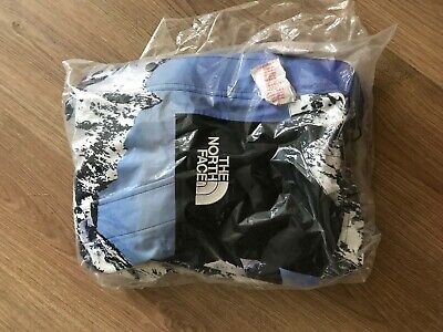 Supreme x The North Face L Mountain Parka Blue Gore-Tex 100 Supreme x The North Face L Mountain Parka Blue Gore-Tex 100