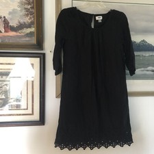 Old Navy Black Floral Eyelet Hem Shift Dress Women’s Sz XS A1932