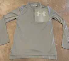 EUC Boy  s Under Armour Heat Gear 1/4 Zip Pullover Youth Large Silver Loose Fit