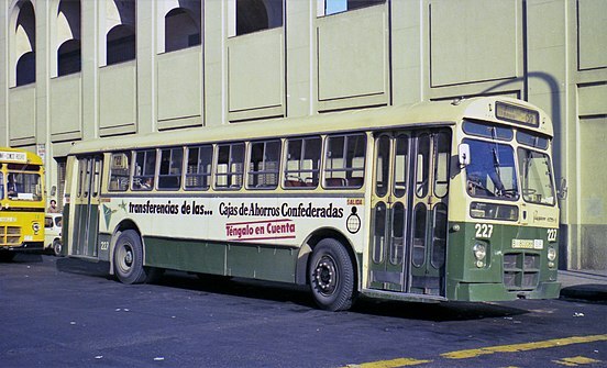 Autobus Pegaso 6035-5  Dos Puertas Escala  H0