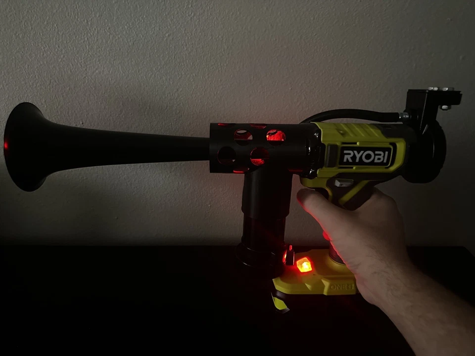 Pistola de buzina de ar Ryobi. NOVA VERSÃO PRETA! +bateria + carregador! - Imagem 4 de 4