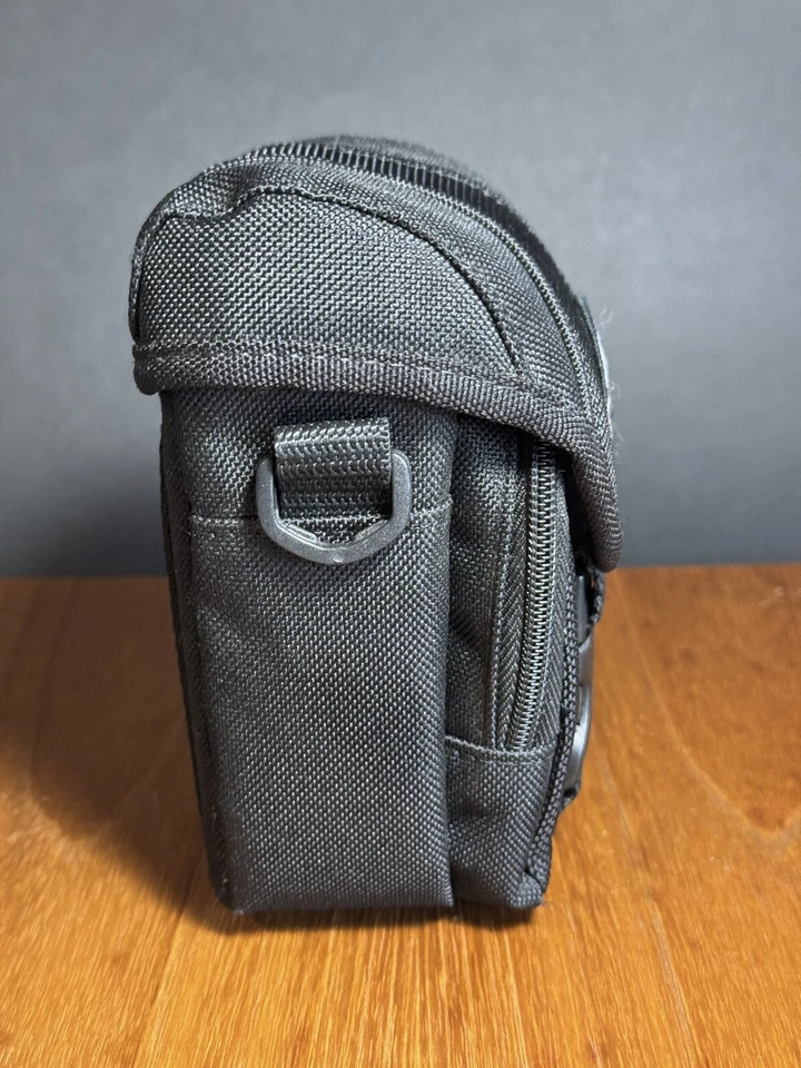 Tamrac 5292 Black Padded Compact Digital Camera Case or Accessories Pouch - Image 4 of 4