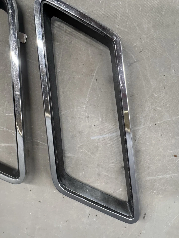 Ford Torino Elite 1974-1976 techo ópera vidrio techo vela panel ventana moldura moldura Foto 2 de 4