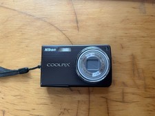 Nikon Coolpix S550 Digital Camera 10MP, Battery, Charger FOR PARTS or REPAIR
