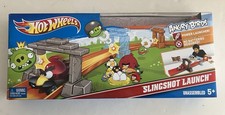 HOT WHEELS Angry Birds Slingshot Launch New And Sealed