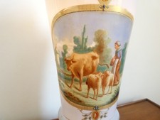 Vase circulaire en opaline bleutée à scène champêtre XIXe Napoléon III signé ND