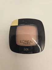 L'Oreal Paris Colour Riche Eyeshadow # 201 LITTLE BEIGE DRESS sealed