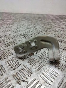 BMW 3 Touring F31 Kotflügelhalter vorne links 7255821 2.00 Diesel 25728222