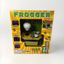 MSi Entertainment Frogger Handheld Electronic Game - Green/Yellow (NIB)