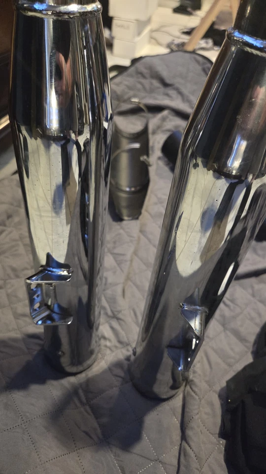 Cobra - 6047 - Silenciadores sin cordones Neighbor Haters, cromados Foto 2 de 4