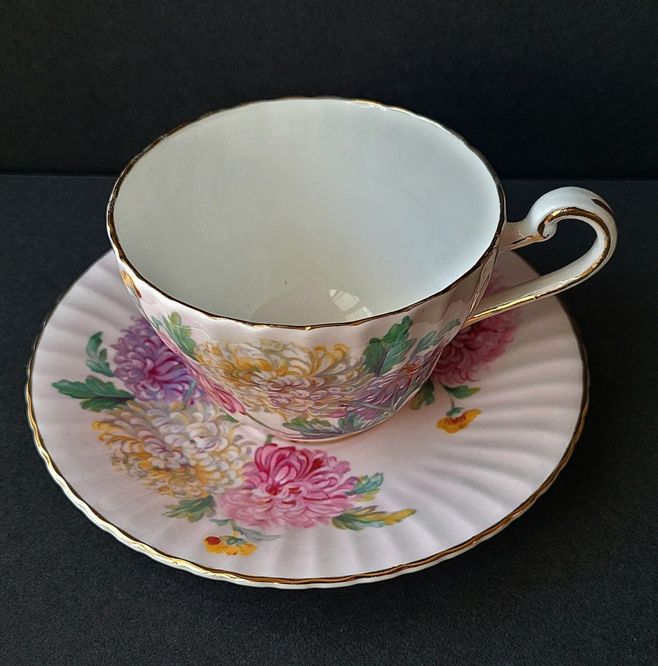 Vintage Paragon Pastel Pink Chrysanthemum Ripple Tea Cup & Saucer