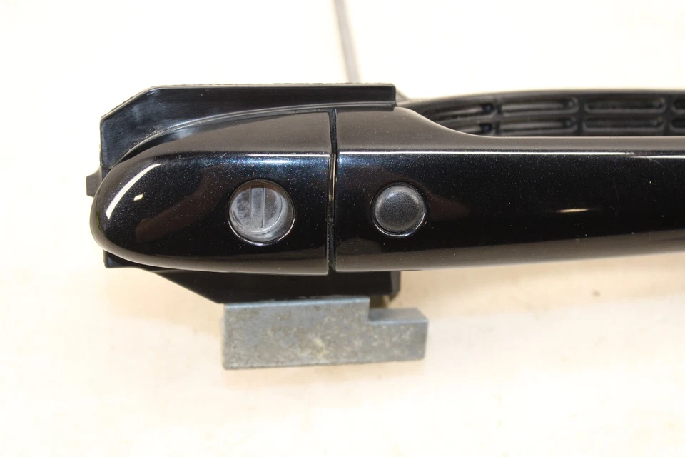 Manija de puerta exterior izquierda Mazda MX-5 Miata 2016-2017 OEM ID134 Foto 2 de 4
