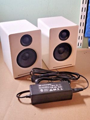 Audioengine 2+ Wireless Bluetooth Desktop Speakers A2+BT White Works Great