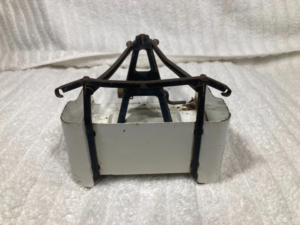 1950's/60's Tonka Wrecker Tow Truck Bed and Boom Parts Original - Image 2 of 4