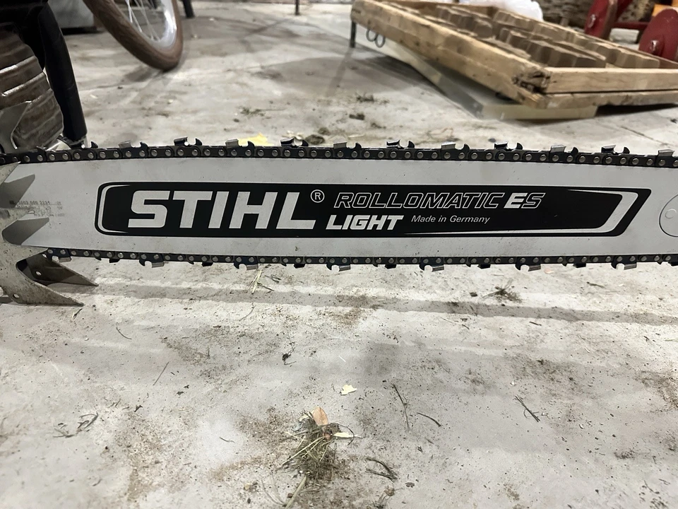 Stihl 044 Chainsaw - REDLEVER- SLANT FIN - 10MM , 28” Stihl Rollomatic Light bar - Image 4 of 4